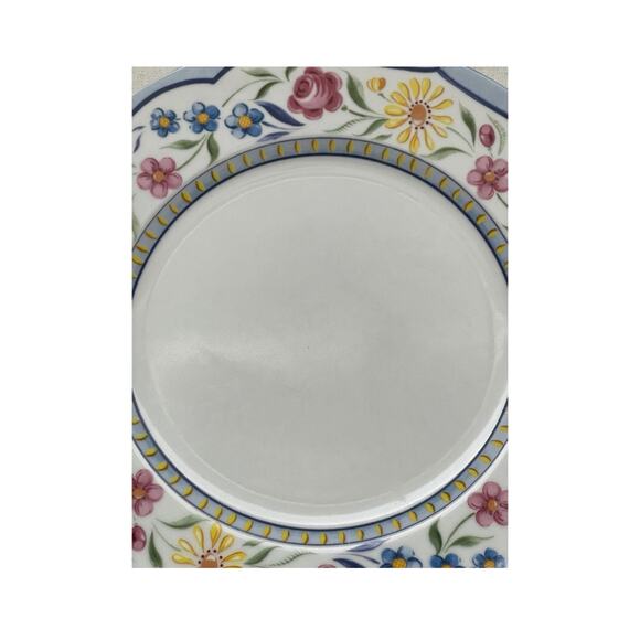 Coventry Genevieve International Dinner Plate 10 5/8" Diameter - Picture 5 of 7